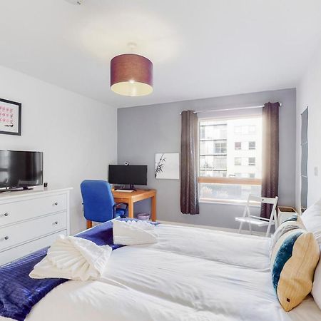 Lovely 1 Bed Apartment In Streatham ロンドン エクステリア 写真
