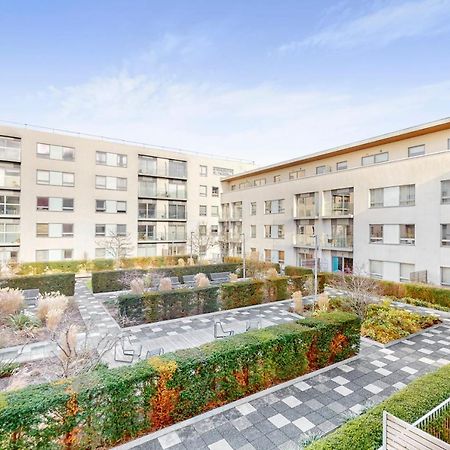 Lovely 1 Bed Apartment In Streatham ロンドン エクステリア 写真